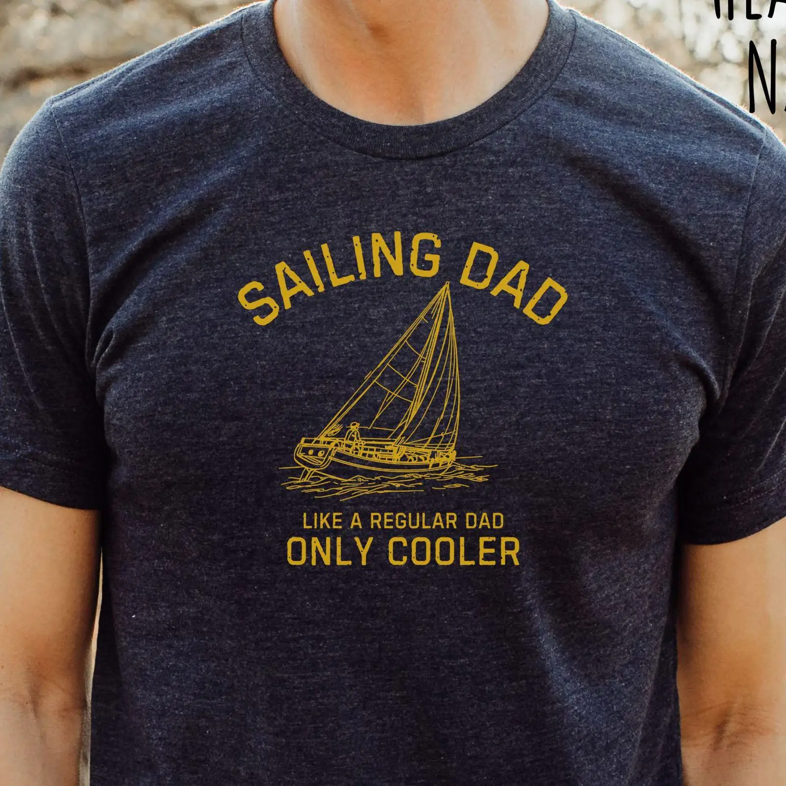 Vintage Yacht Fashion - เสื้อยืดลายพ่อชาวประมงสุดฮา สำหรับวันพ่อ ลายเรือใบ ท่องเที่ยวทางเรือ ยอชท์ วินเทจ