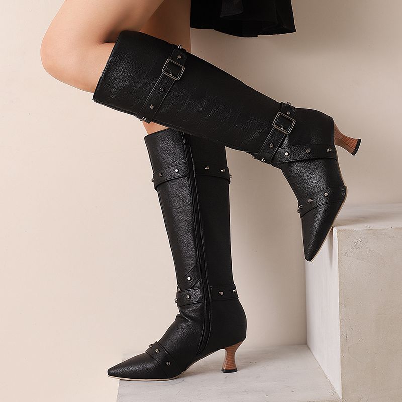Vintage Style Women Fashion - รองเท้าบูทสตรีความยาวระดับเข่า ปลายแหลม ส้นสูง ซิป แต่งหมุดโลหะ ทรงกว้าง