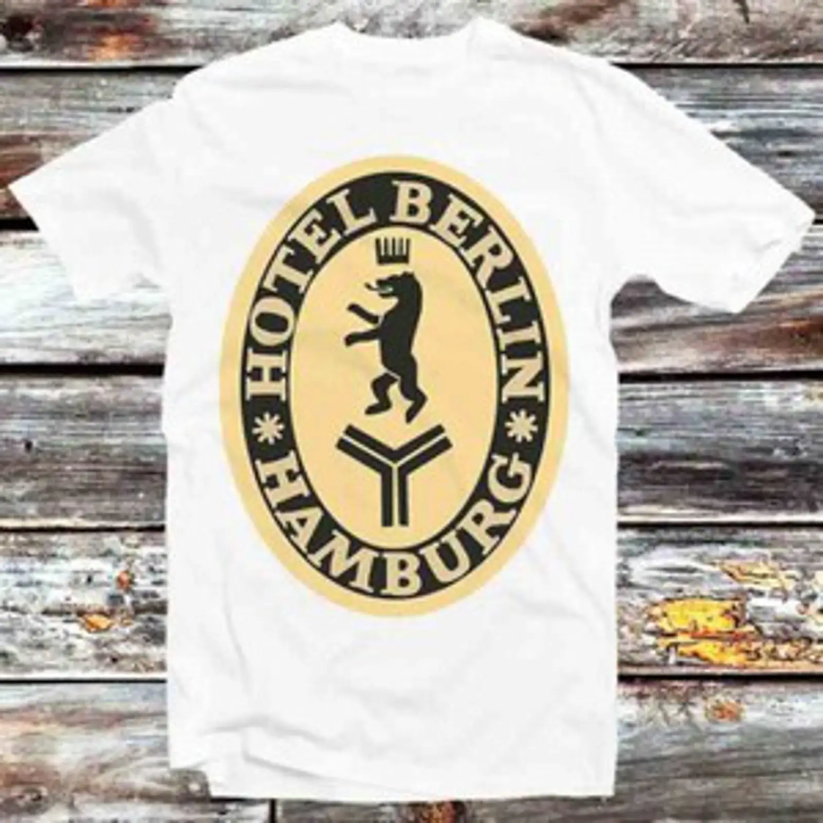 Vintage Fashion Berlin - โรงแรมเบอร์ลิน ฮัมบูร์ก โอลด์สคูล โลโก้ ป้ายเสื้อยืด B1295