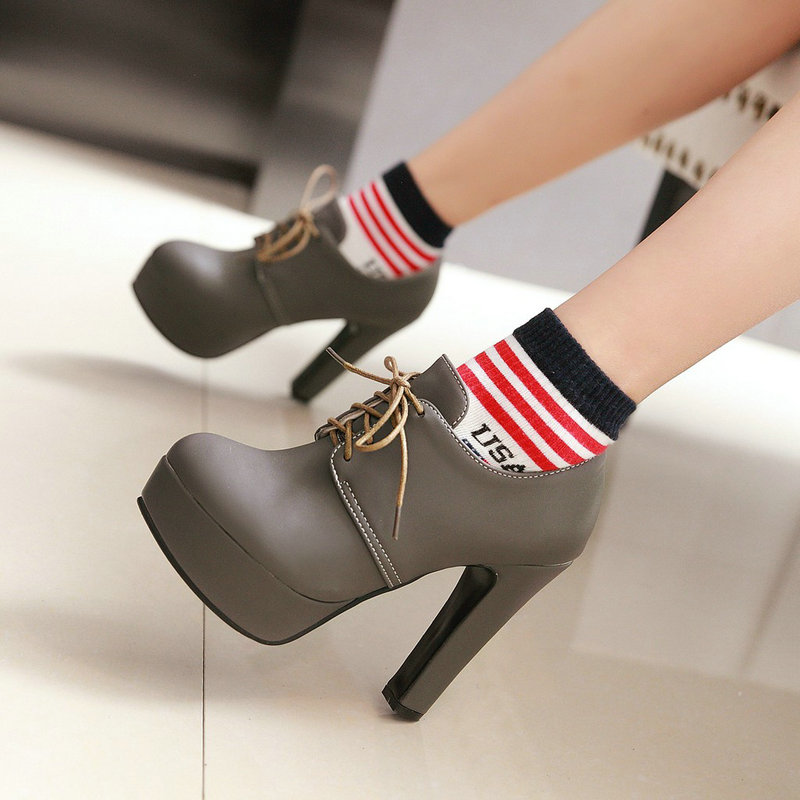 รองเท้าเดอร์บี้แบบผูกเชือก ส้น - Vintage Fashion Heels บทวิจารณ์และราคา
