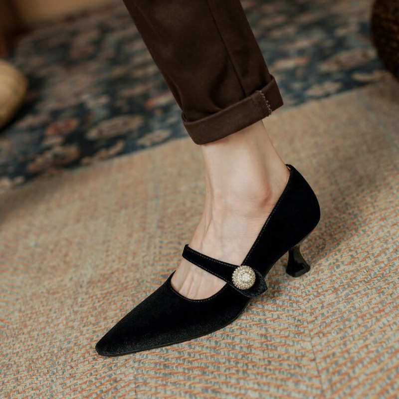 รองเท้าส้นเข็มแบบแมรี่เจนหัวแห - Vintage Fashion Heels บทวิจารณ์และราคา