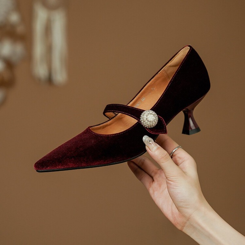 รองเท้าส้นเข็มแบบแมรี่เจนหัวแห - Vintage Fashion Heels บทวิจารณ์และราคา