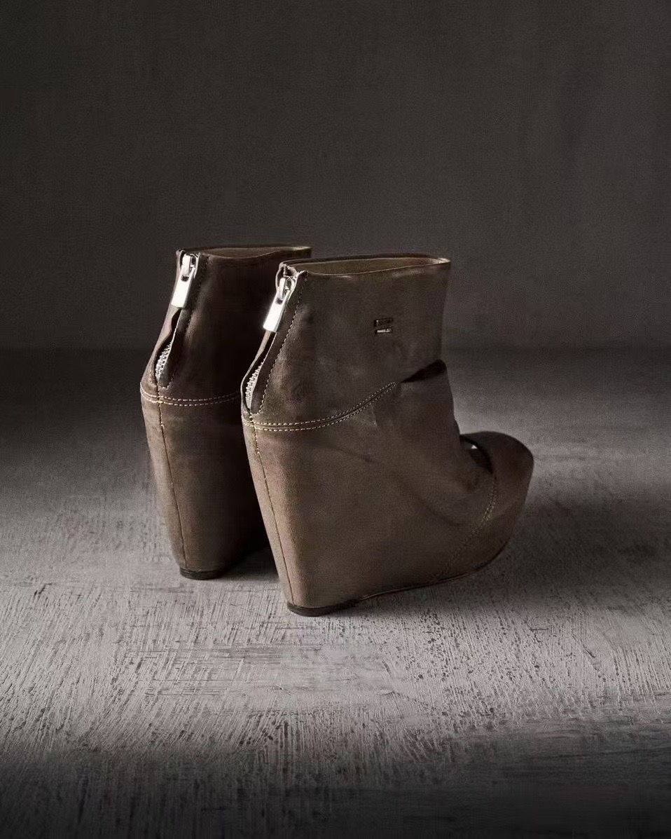 รองเท้าบูทส้นเตารีดหนังสีเทาสไ - Vintage Fashion Heels บทวิจารณ์และราคา